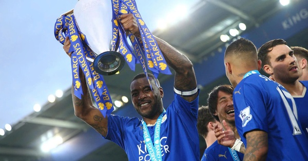 Vì sao Leicester City rơi xuống League One?