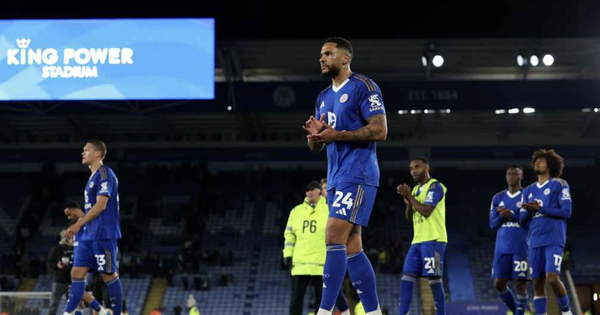 Leicester City rớt hạng Ba: Cú trượt dài của cựu vô địch Ngoại hạng