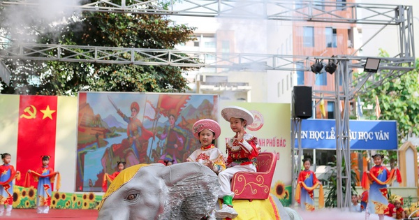 Hóa thân thành nhân vật lịch sử, học sinh lớp 1 "bùng nổ" với hành trình theo dấu chân anh hùng