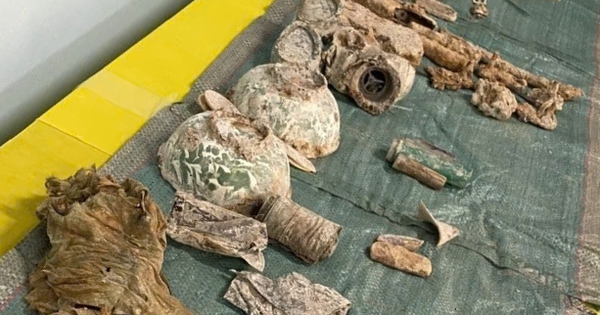 Tìm thấy 3 hài cốt liệt sĩ cùng nhiều di vật quan trọng, có 3 bát ăn cơm B52