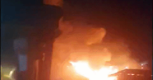 CLIP: Vừa vay tiền đổ dầu chuẩn bị ra khơi, chủ tàu cá "đứng tim" nhìn tàu bốc cháy