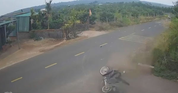 Đình chỉ công tác một thiếu tá Cảnh sát giao thông Đắk Lắk