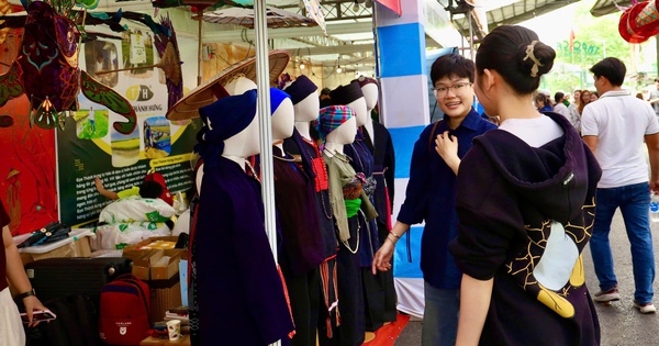 Khai mạc lễ hội “Bách Việt Thăng Hoa” tại Thảo Cầm Viên