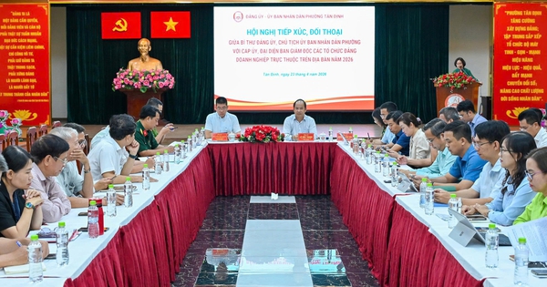 Bí thư Đảng ủy, Chủ tịch UBND phường Tân Định đối thoại với doanh nghiệp