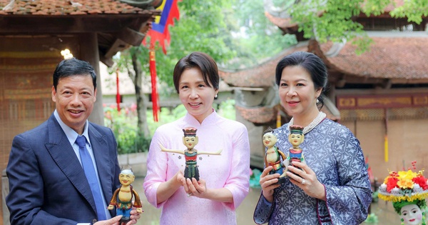 Phu nhân Ngô Phương Ly và Phu nhân Kim Hye Kyung thăm Bảo tàng Dân tộc học Việt Nam