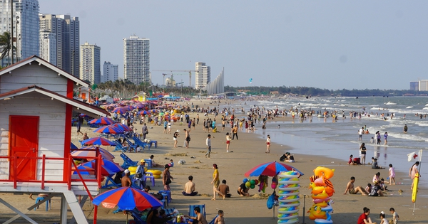 Vũng Tàu vận động hàng quán, khách sạn mở cửa nhà vệ sinh miễn phí: Người trong cuộc nói gì?