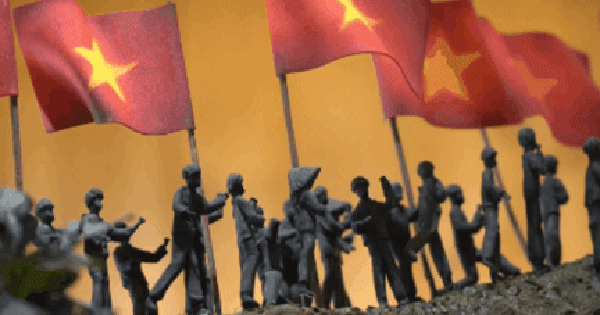 VIDEO: Bánh kem cao 1,1 m tái hiện gương mặt người mẹ Việt Nam kể chuyện sử Việt