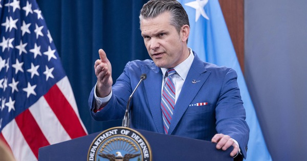 Bộ trưởng Chiến tranh Mỹ tuyên bố Hormuz "nội bất xuất ngoại bất nhập", cảnh báo Iran