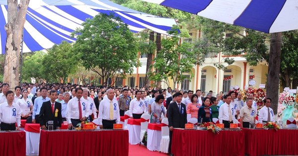 Ngôi trường ươm mần tri thức cho học sinh dân tộc thiểu số kỷ niệm 50 năm thành lập