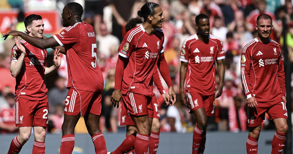 Liverpool hạ gục Crystal Palace, vươn lên Top 4 Ngoại hạng