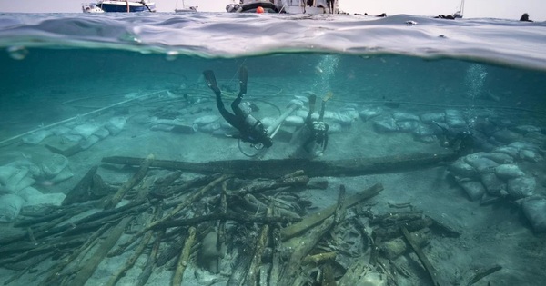 Sau 2.200 năm, một thứ từ "tàu ma" vẫn nguyên vẹn