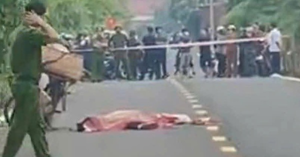 Người phụ nữ tử vong bất thường trên đường, cơ thể có nhiều vết thương