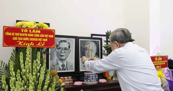 Tổng Bí thư, Chủ tịch nước Tô Lâm dâng hương tưởng nhớ các lãnh đạo tiền bối