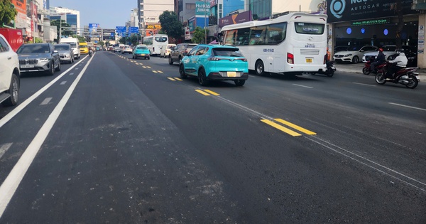 Dỡ 3 km dải phân cách, đường Cộng Hòa thông thoáng hơn