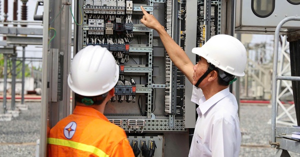 THI ĐUA ĐỂ TPHCM VƯƠN XA: Động lực phát triển