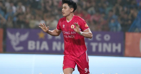 Nguyễn Đình Bắc bùng nổ: Không chỉ là câu chuyện phong độ