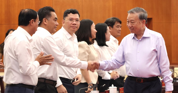 Tổng Bí thư, Chủ tịch nước Tô Lâm đang làm việc với Ban Thường vụ Thành ủy TPHCM
