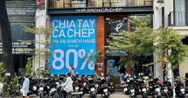 Người yêu sách TPHCM tiếc nuối trước ngày Cá Chép đóng cửa