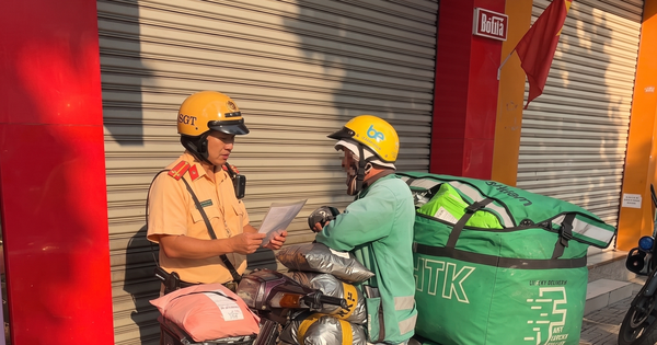 Danh sách xe máy leo vỉa hè ở TPHCM bị phạt nguội