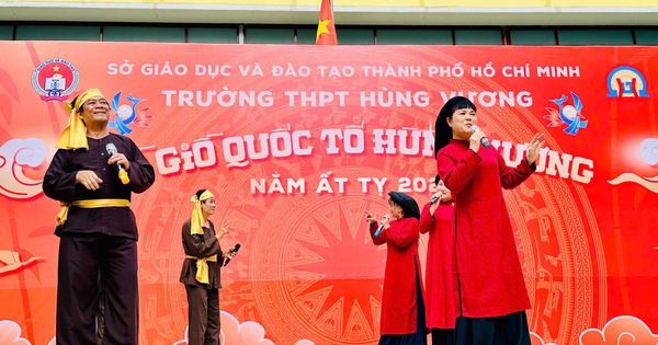 CLB Di sản TP HCM bền bỉ giữ điệu xoan truyền thống