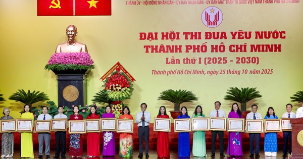THI ĐUA ĐỂ TPHCM VƯƠN XA: Phát triển đô thị năng động, nghĩa tình