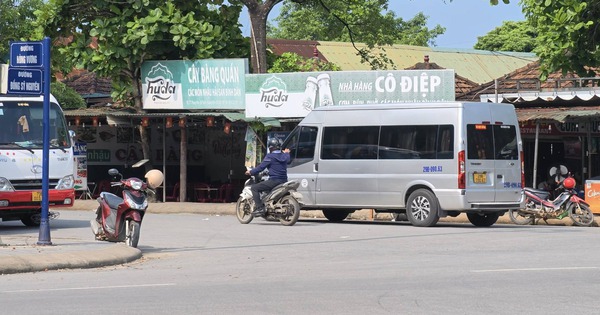 Bát nháo cảnh đeo bám, "đón lõng" du khách ở Phong Nha - Kẻ Bàng