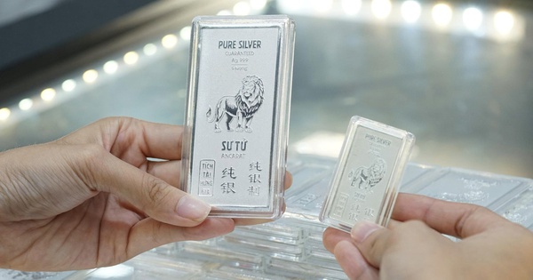 Giá bạc hôm nay 29-4: Giảm liên tiếp, dự báo mới nhất của Ngân hàng Thế giới