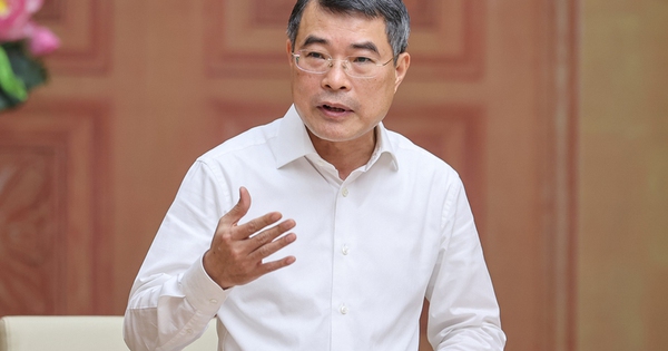 Thủ tướng yêu cầu xử lý tình trạng ô nhiễm không khí, ngập úng tại Hà Nội, TPHCM