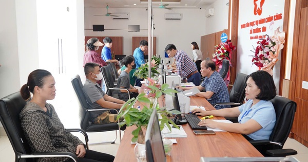 Đề xuất không yêu cầu doanh nghiệp nộp bản giấy đối chứng khi làm thủ tục hành chính