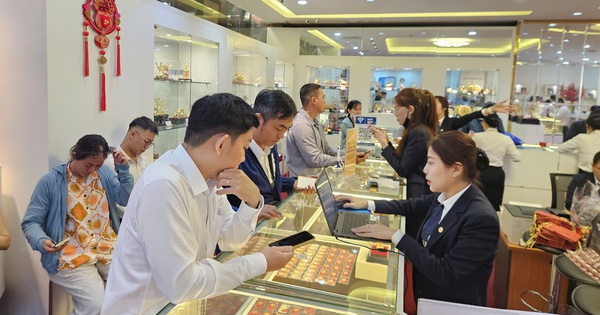 Giá vàng hôm nay 29-4: Rớt thêm 1,5 triệu đồng, thấp nhất nhiều tháng