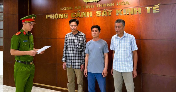 Khởi tố 3 người đàn ông mua bán heo dịch