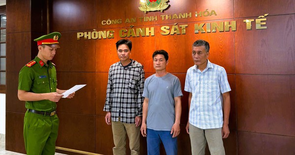 Khởi tố 3 người đàn ông mua bán heo dịch