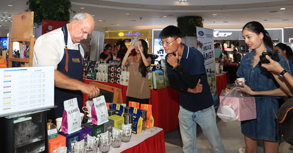 Không thể mãi xuất khẩu cà phê thô (*): Cần chiến lược bài bản