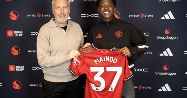 Kobbie Mainoo gia hạn 5 năm với Man United, lương tăng gấp 8 lần