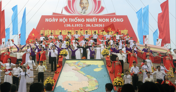 Điện mừng kỷ niệm 51 năm Ngày Giải phóng miền Nam, thống nhất đất nước