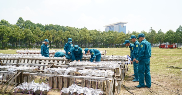 Cận cảnh trận địa pháo hoa tại phường Bình Dương trước giờ khai hỏa