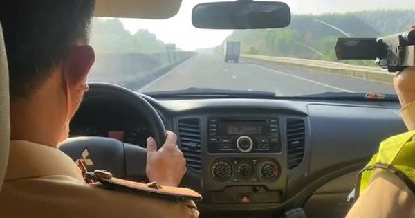 CSGT dùng ô tô nguỵ trang, ghi hình phạt nguội gần 100 xe vi phạm