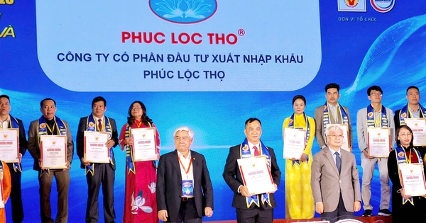 Tinh hoa mật ong Việt: Chăm sóc sức khỏe gia đình Việt