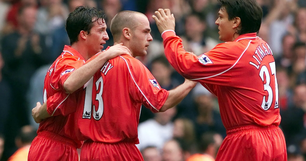 Khó tin: Cựu vô địch Champions League tái xuất sân cỏ ở tuổi 55