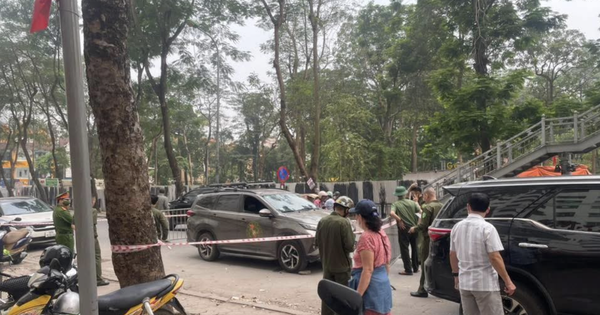 Tài xế ô tô công nghệ bị khách tấn công trên xe