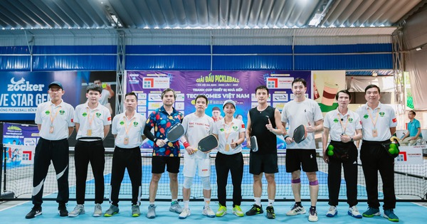 Giải Pickleball Chi hội Gia Định - DNSG lần 1 tranh cúp thiết bị nhà bếp Techhomes Việt Nam
