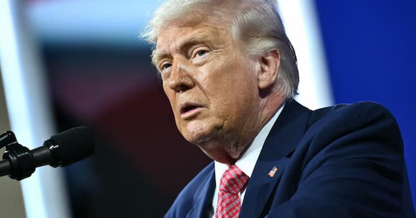 Tổng thống Mỹ Donald Trump ra tối hậu thư, dọa “thổi tung” Iran