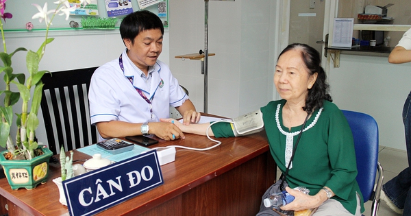 NÂNG CHUẨN TRỢ CẤP XÃ HỘI: Thêm điểm tựa cho người yếu thế