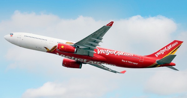 Vietjet tăng cường khai thác 832.000 chỗ phục vụ cao điểm Lễ 30-4 và 1-5