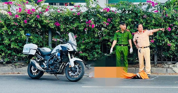 Tìm thân nhân người đàn ông ngã xe giữa đường, quay lại làn ô tô rồi tử vong