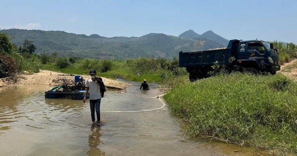 Khánh Hòa: “Cát tặc” hoạt động giữa trưa, bố trí người cảnh giới
