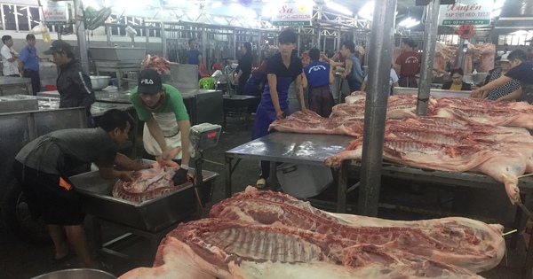 Giá heo hơi hôm nay, 9-4: Chợ đầu mối có giá mới