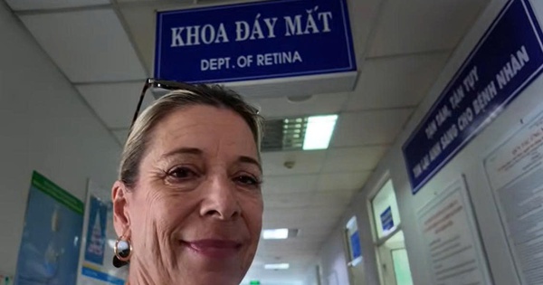 Nữ du khách Mỹ bất ngờ với chi phí khám mắt 45.000 đồng tại Đà Nẵng