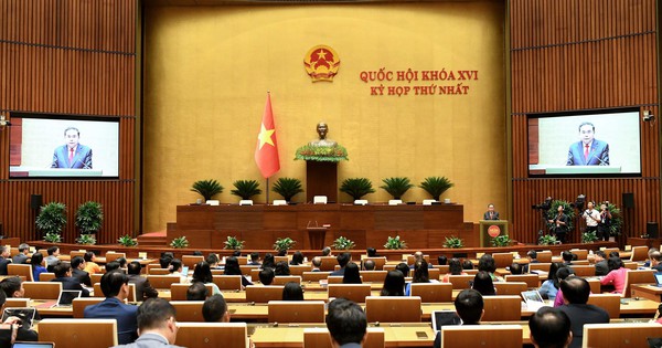 Hôm nay, Quốc hội thảo luận về kế hoạch phát triển kinh tế - xã hội, vay và trả nợ công