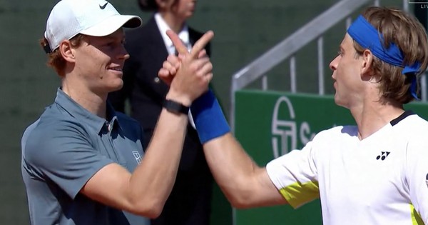 Sinner bỏ rơi đồng đội ở đôi nam Monte Carlo Masters 2026